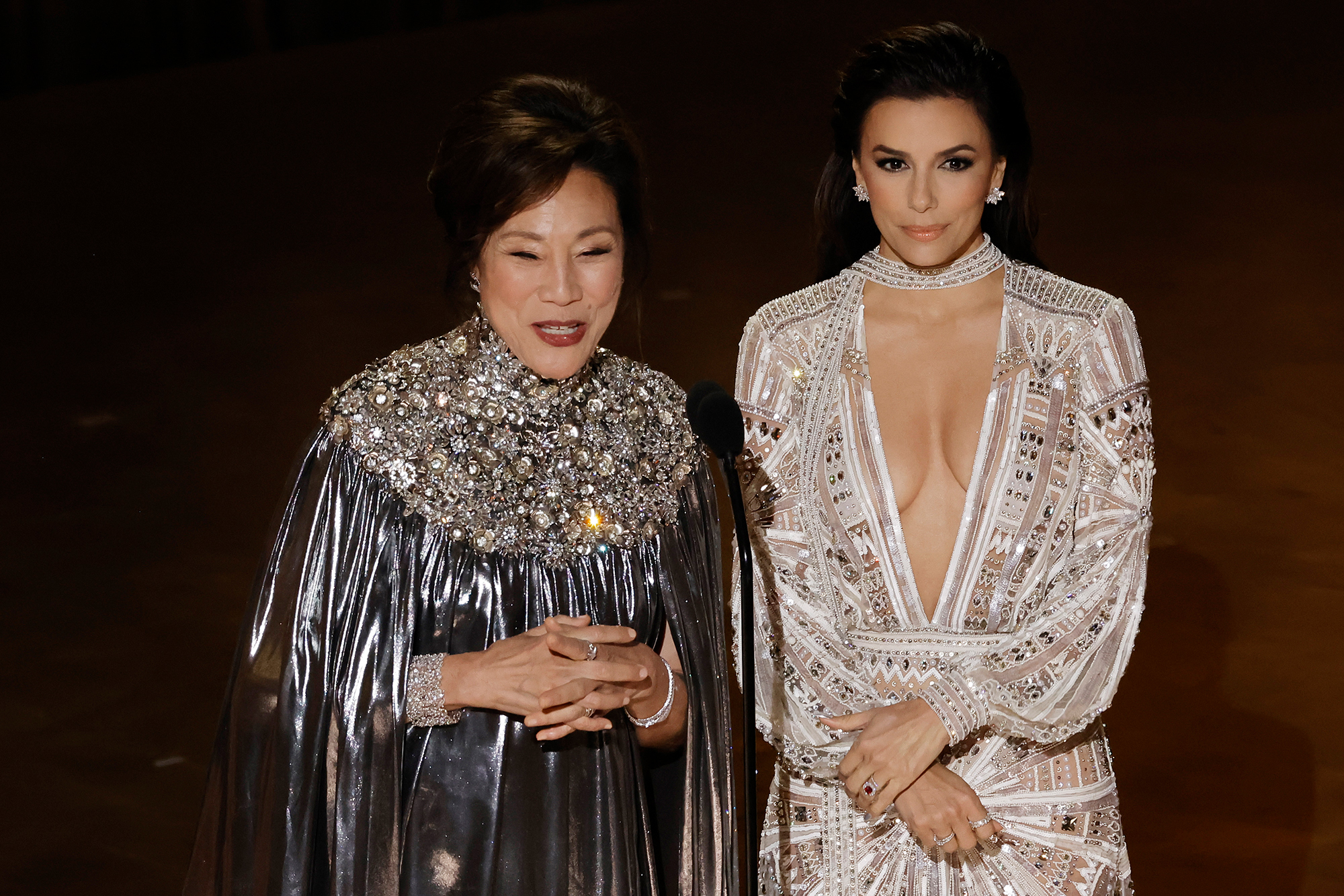 Українські наряди в одному ряду з Dior і Louis Vuitton. Кращі образи червоної доріжки Оскара 2023